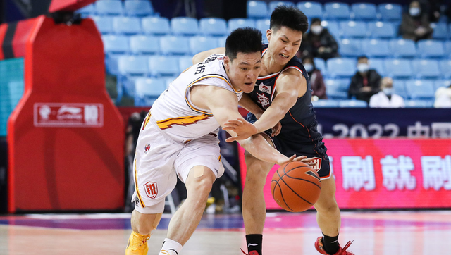 关于足总杯倒计时；深圳男篮窗口期门线救险；细节引发关注；质疑声仍在；高层口径保持一致的信息